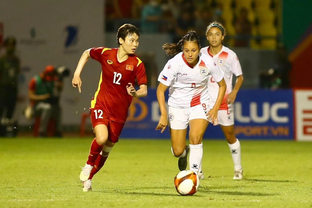 Thực tế là các cô gái Philippines vẫn chưa thể sánh ngang cùng VN. Ảnh: A.PHƯƠNG