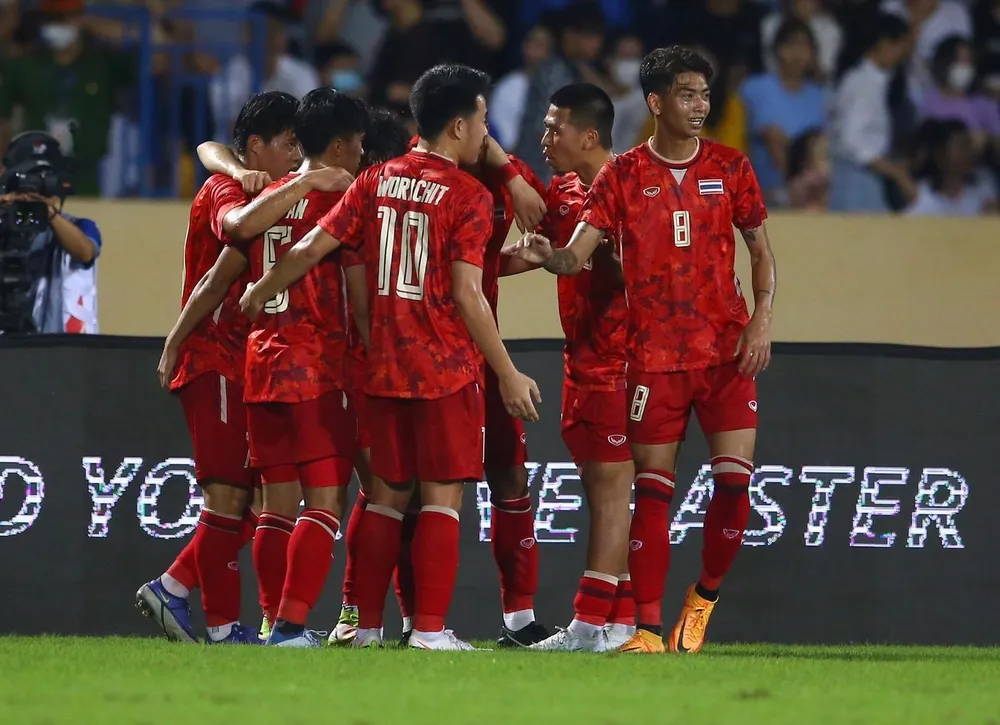 Thiên Trường mưa trời và mưa bàn thắng từ U-23 Thái Lan. Ảnh: CTP Thiên Trường mưa trời và mưa bàn thắng từ U-23 Thái Lan. Ảnh: CTP