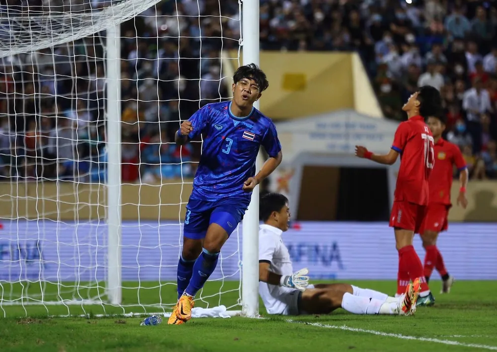 Pha đốt đền của Atthavoung giúp Thái Lan có bàn thắng phút 17. Ảnh: CTP Pha đốt đền của Atthavoung giúp Thái Lan có bàn thắng phút 17. Ảnh: CTP