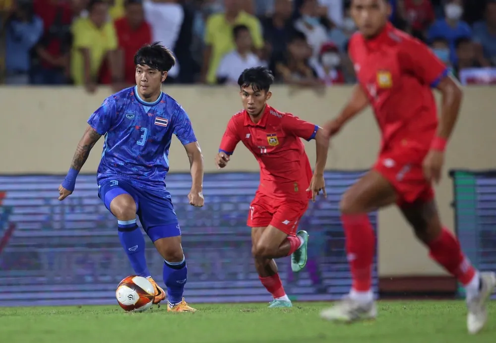 Thái Lan có chín điểm, lên ngôi nhất bảng B và ở lại Thiên Trường đá bán kết với Indonesia. Ảnh: CTP Thái Lan có chín điểm, lên ngôi nhất bảng B và ở lại Thiên Trường đá bán kết với Indonesia. Ảnh: CTP