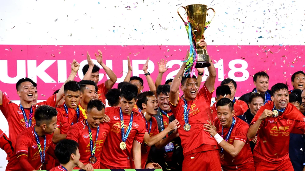 Tuyển VN từng hai lần lên ngôi AFF Cup. Ảnh: Getty Tuyển VN từng hai lần lên ngôi AFF Cup. Ảnh: Getty
