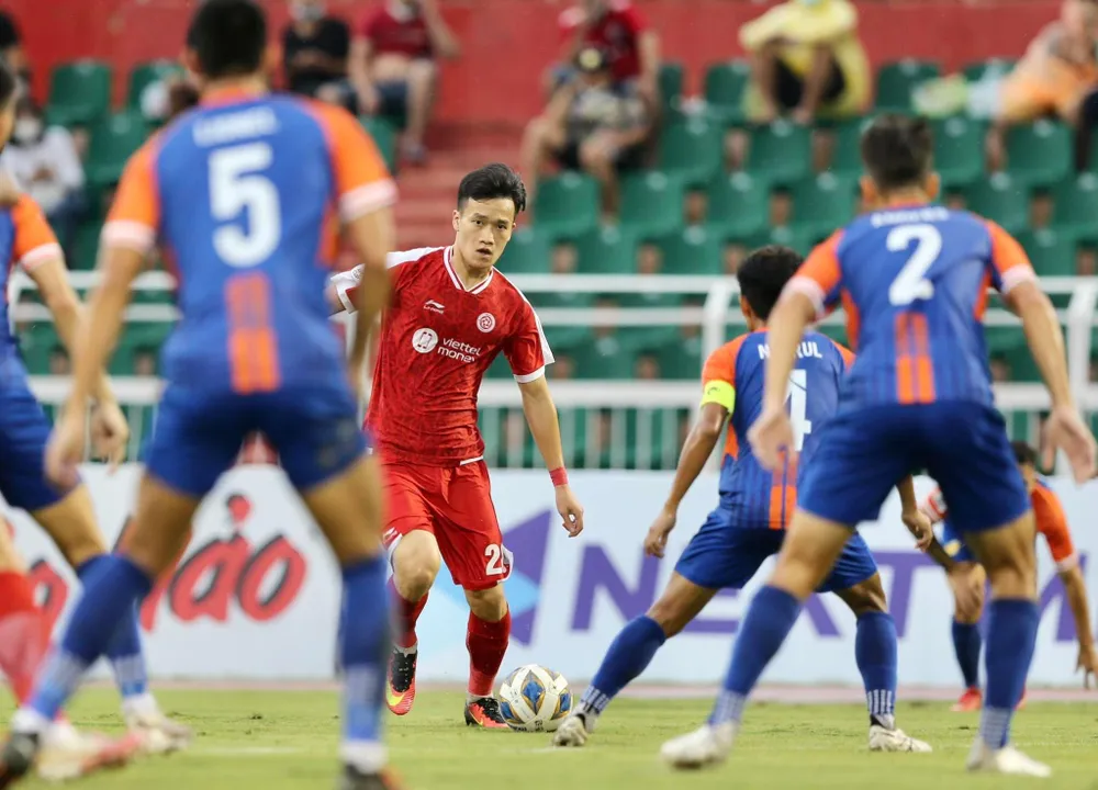 Hoàng Đức chơi không quá nổi trội trong chiến thắng 5-2 của Viettel. Ảnh: A.DUY