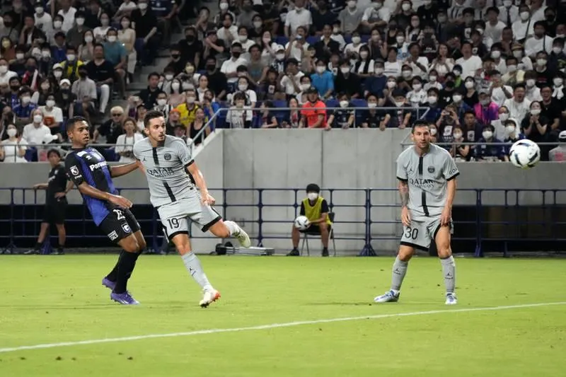 Xong “hat-trick” ở Nhật, Messi và những người bạn sang Israel đá Siêu cúp ảnh 18