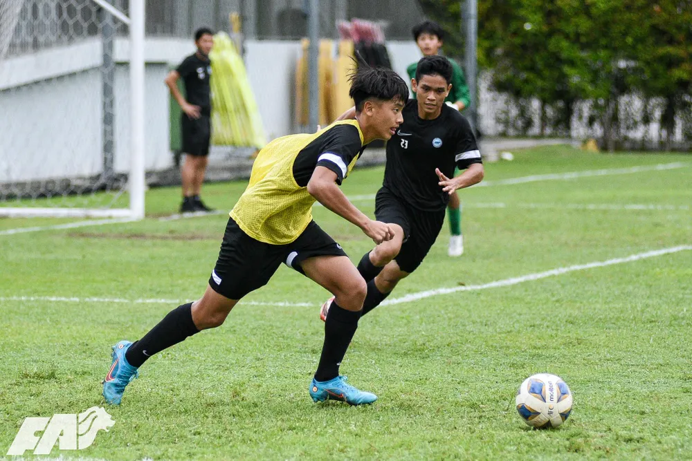 U-16 Singapore còn yếu quá. Ảnh: FAS