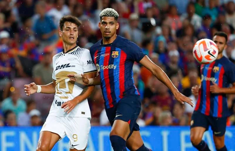 Ronal Araujo của Barcelona được chấm điểm 7.