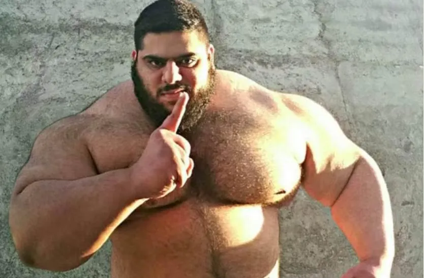 Tấm ảnh được Photoshop của Hulk.