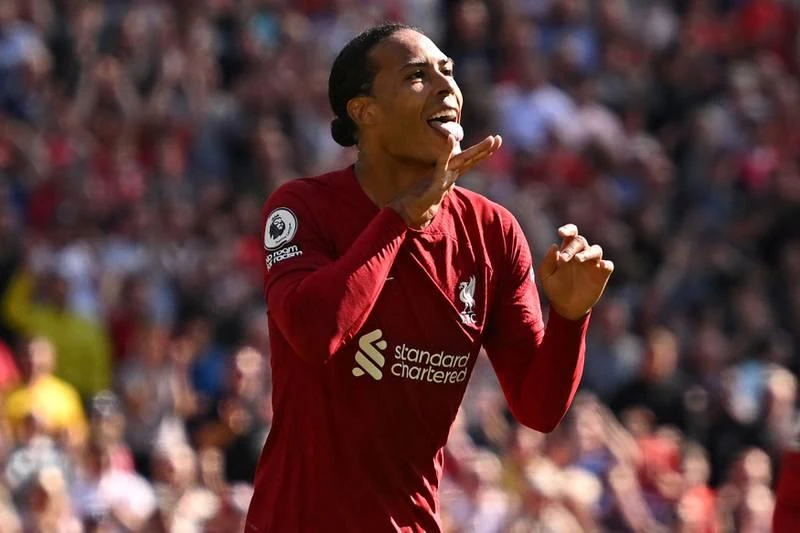 Còn Liverpool lại đánh bại Bourenemouth với tỉ số không tưởng 9-0, đến độ trung vệ Van Dijk cũng...ghi được bàn. LĐBĐ Úc quyết định rút đội trẻ của mình không tham dự vòng loại U-20 châu Á vào tháng tới khi Úc cùng bảng với Iraq đá tại Basra ở Iraq. Đội trẻ Úc ngại...đến Basra nguy hiểm tính mạng cầu thủ nên rút. Úc nỗ lực tìm giải trẻ ở Tây Ban Nha để giúp đội trẻ của mình cọ sát vào những ngày FIFA cuối tháng 9. Ảnh: Getty