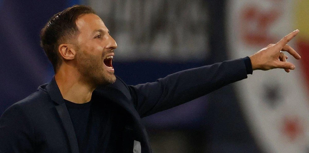 Thua "đội bóng không nhà", chiếc ghế HLV Todesko ở Leipzig lung lay dữ dội. Ảnh: S.E