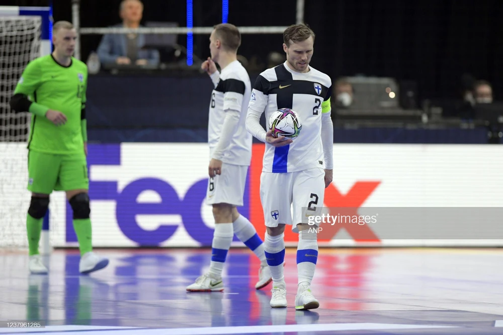 Hiệp 1, VN chơi theo kiểu "đàn áp" Phần Lan và ghi được hai bàn cùng thế trận rất tốt. Ảnh: CTP Hiệp 1, VN chơi theo kiểu "đàn áp" Phần Lan và ghi được hai bàn cùng thế trận rất tốt. Ảnh: CTP