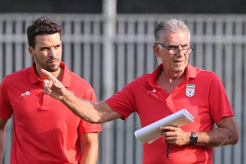 Hai HLV Carlos Quiroz của Iran và Walid Redragui của Morocco có mức thu nhập không được tiết lộ.