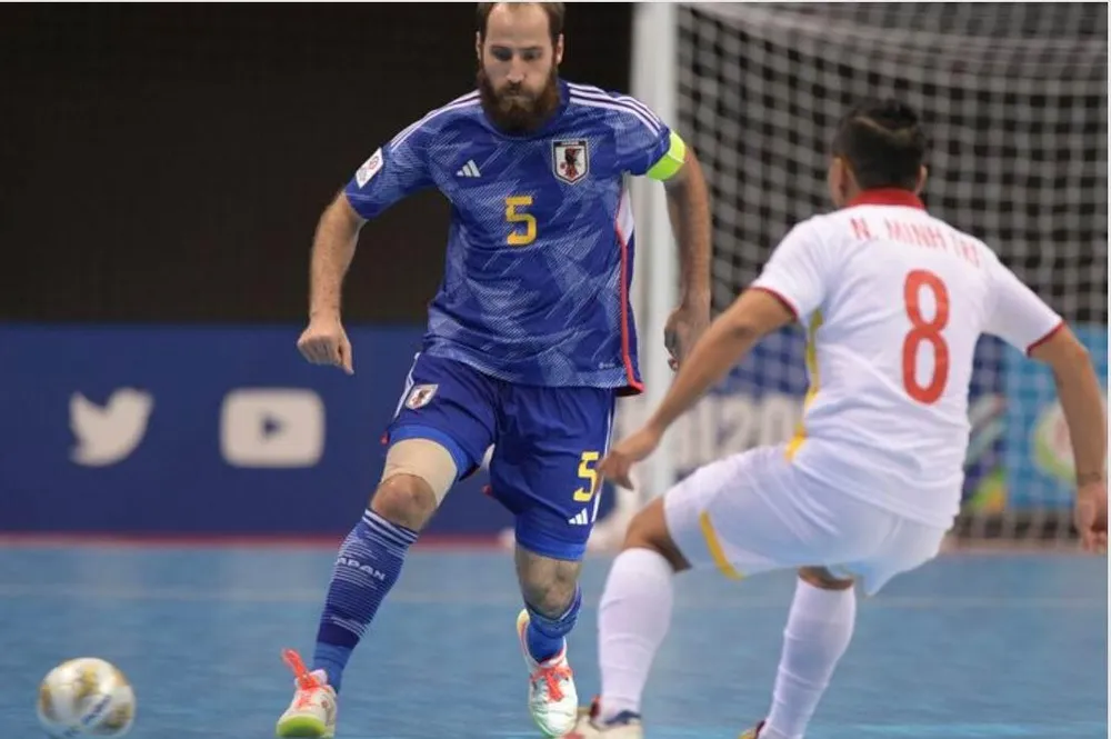 Không thể lên ngôi nhất bảng D, VN phải gặp &quot;anh cả&quot; Iran ở tứ kết. Ảnh: AFC