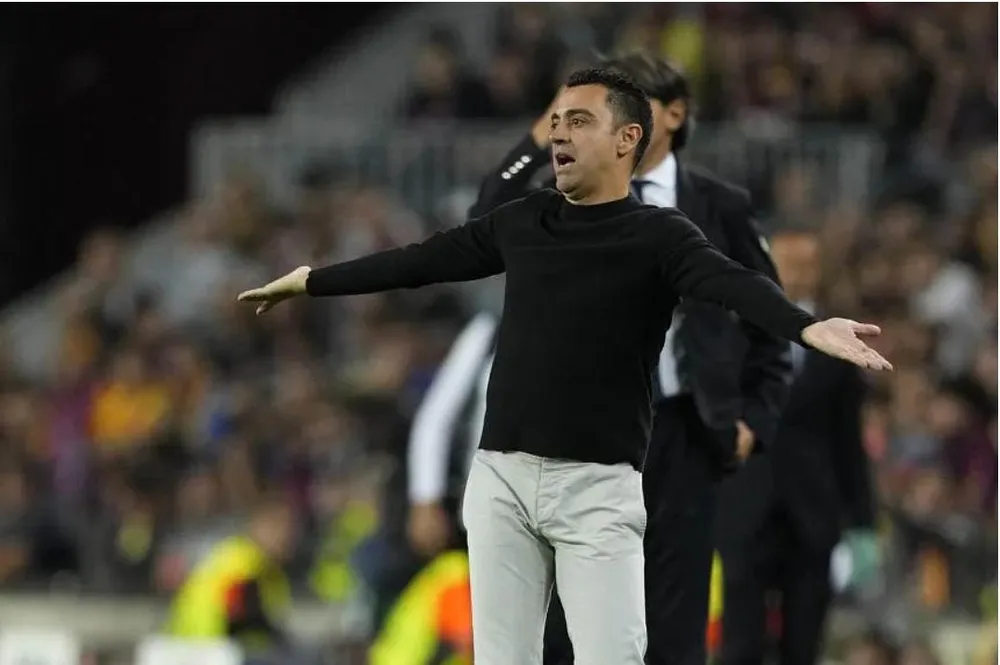 Thuyền trưởng Xavi đang chịu áp lực cực lớn. Tối nay mà thua El Clasico thì nguy to. Ảnh: Getty