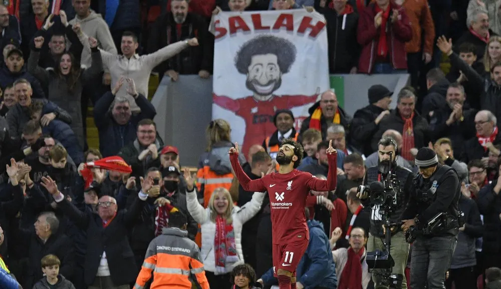 Phía bên kia chỉ cần Salah tỏa sáng phút 76 ghi bàn duy nhất trận cho Liverpool khiến Man. City ôm hận.