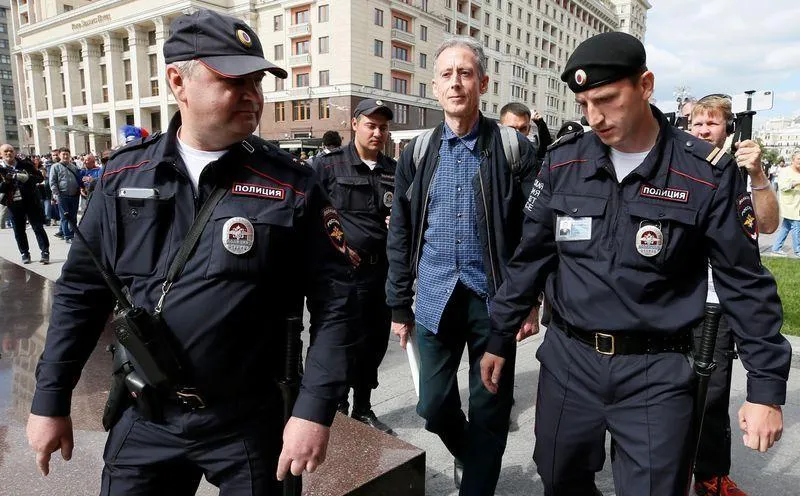 Một nhóm giới tính thứ ba từ Anh đến Qatar &quot;xông đất&quot; đã bị cảnh sát Qatar bắt giữ cách đây ít ngày. Ảnh: Reuters.