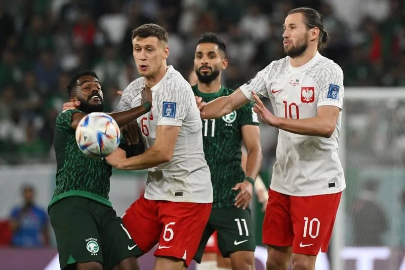 Ba Lan đã cảnh giác cao độ Saudi Arabia và đánh bại đối thủ 2-0. Ảnh: Getty