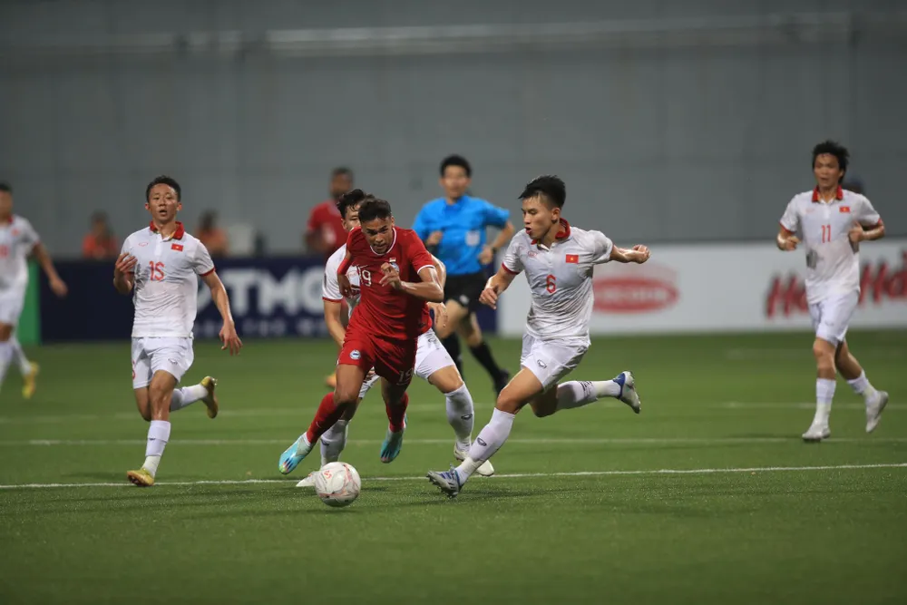 Ông Park “bắn một mũi tên trúng hai đích” ảnh 1