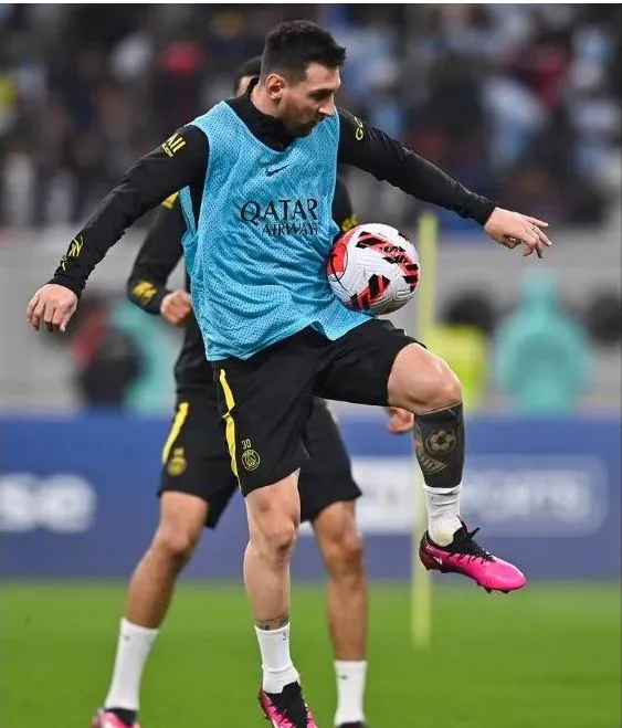 Messi sẽ đối đầu trở lại với Ronaldo. Lần gần đây nhất Ronaldo trong màu áo Juventus gặp Barcelona vào tháng 12-2020, khi đó Juventus đánh bại Barcelona 3-0 ở Champions League.