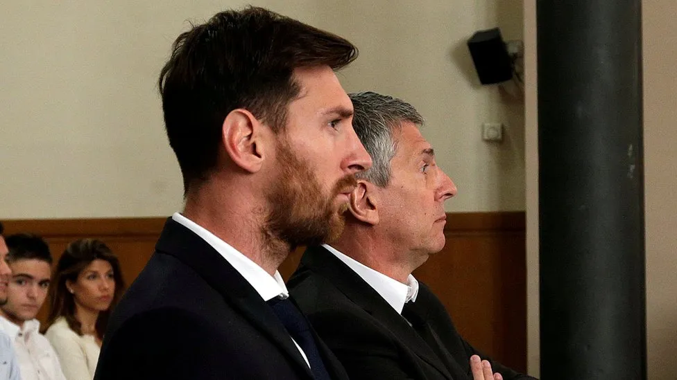 Lionel Messi và ông bố Jorge Messi. Ảnh: Getty