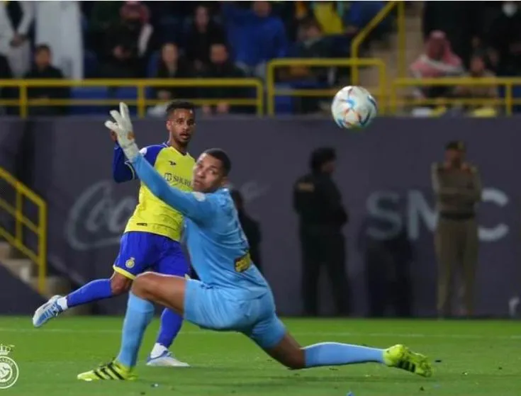 Nhận pha "dọn cỗ" của Ronaldo,Ghareeb ghi bàn mở tỉ số cho Al Nassr. Ảnh: A.N Nhận pha "dọn cỗ" của Ronaldo,Ghareeb ghi bàn mở tỉ số cho Al Nassr. Ảnh: A.N