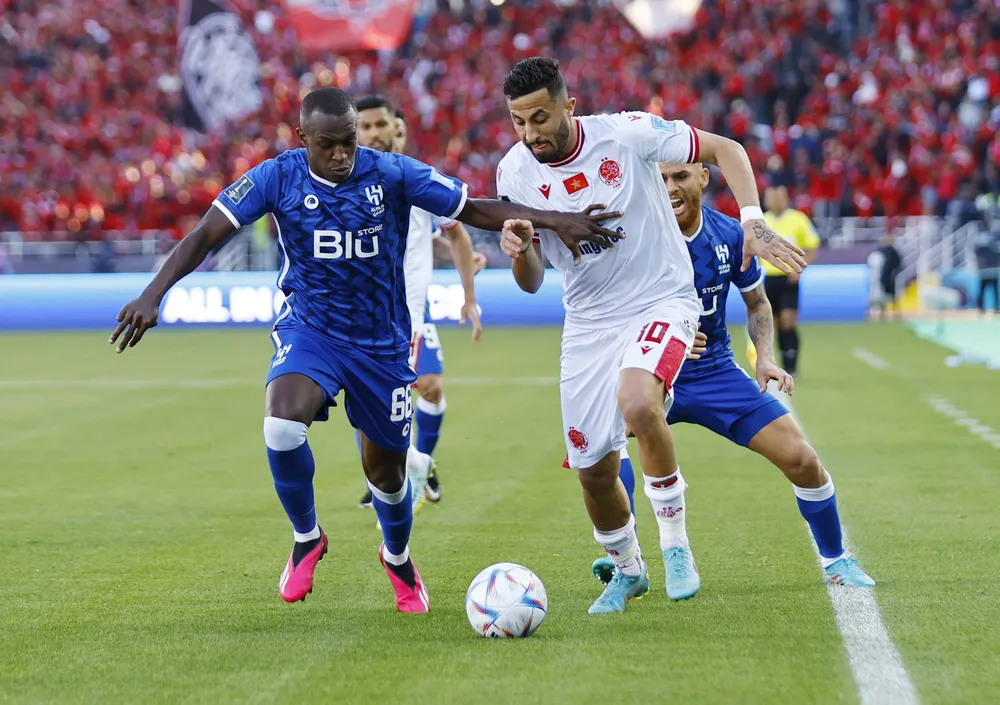 Al Hiala (xanh) trong trận đánh bại Flamengo 3-2 tại bán kết FIFA Club World Cup 2022 tại Morocco vừa qua. Al Hiala (xanh) trong trận đánh bại Flamengo 3-2 tại bán kết FIFA Club World Cup 2022 tại Morocco vừa qua.