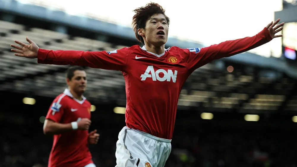 Đàn anh Park Ji-sung thì có các danh hiệu Premier League, Champions League, FIFA Club World Cup cùng MU. Ảnh: Getty