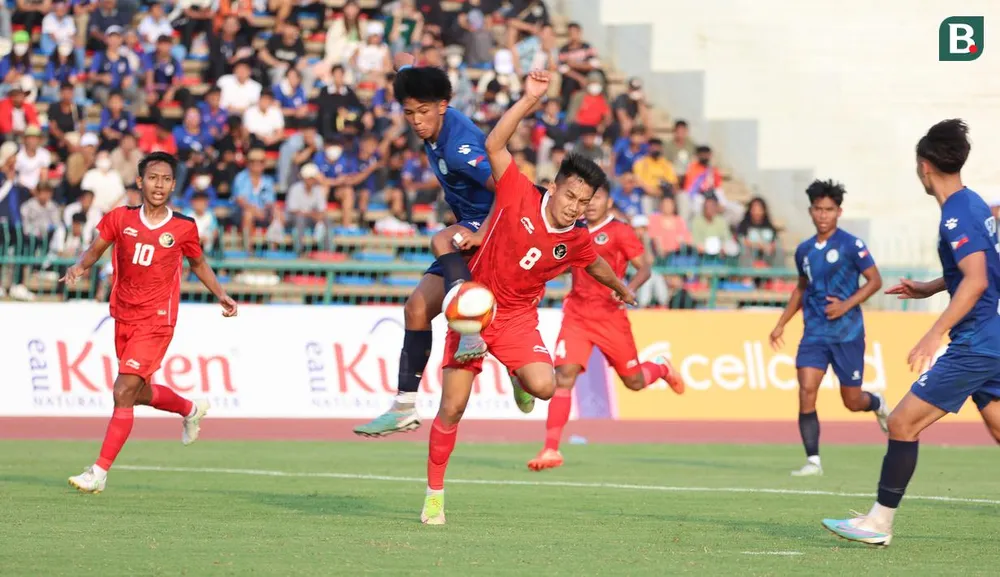 Campuchia lên ngôi đầu bảng SEA Games 32 ảnh 1