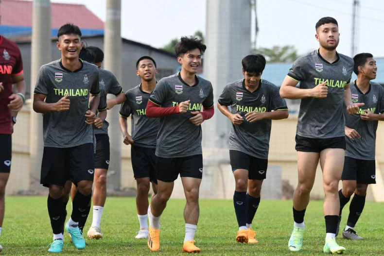 U-22 Thái Lan đầy tự tin trước trận gặp Singapore lúc 16 giờ ngày 30-4. ảnh: CTP