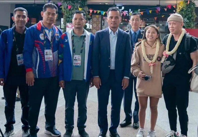 Nữ võ sĩ Khan Jessa niềm hy vọng vàng của Campuchia ở Ju Jitsu được bố dắt từ Mỹ về tranh tài SEA Games 32. Ảnh: CTP