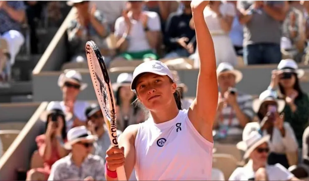 Tay vợt Kazakhstan gốc Nga bị virus tấn công, ngã bệnh và chia tay giải ảnh 1 Tay vợt Kazakhstan gốc Nga bị virus tấn công, ngã bệnh và chia tay giải ảnh 1