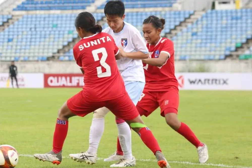 Lượt cuối, Đài Loan (trắng) thắng dễ Nepal 5-0. Ảnh: AFC Lượt cuối, Đài Loan (trắng) thắng dễ Nepal 5-0. Ảnh: AFC