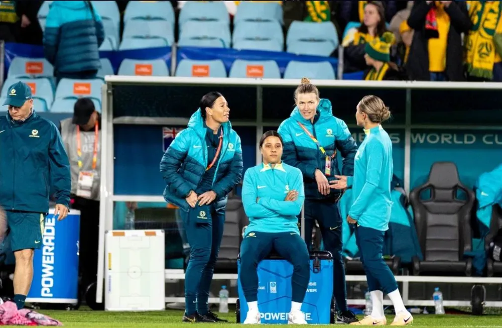 Siêu tiền đạo Sam Kerr ngồi ngoài vì có vấn đề xương mác. Ảnh: SMH Siêu tiền đạo Sam Kerr ngồi ngoài vì có vấn đề xương mác. Ảnh: SMH