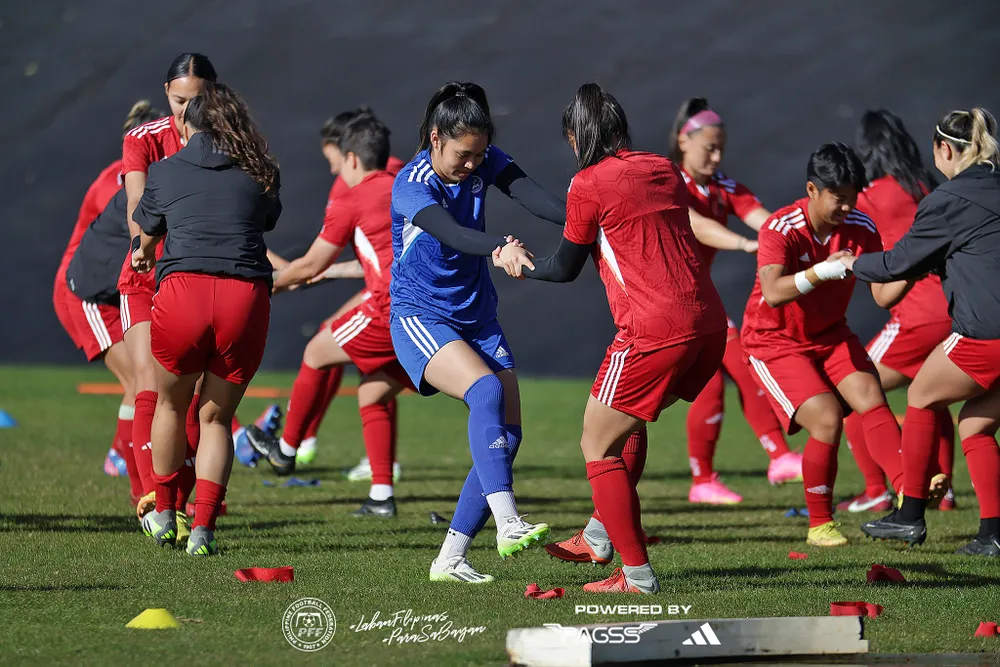 Liệu Philippines có tiếp tục làm nên bất ngờ khi chạm trán với Na Uy? Ảnh: FFA Phi kiều từ Úc và New Zealand đổ xô về Auckland, đến Eden Park để xem trận Philippines-Na Uy. Người hùng Sarina Bolden ghi bàn thắng vàng vào lưới New Zealand sẽ tiếp tục ghi bàn vào lưới Na Uy? Ảnh: HTM