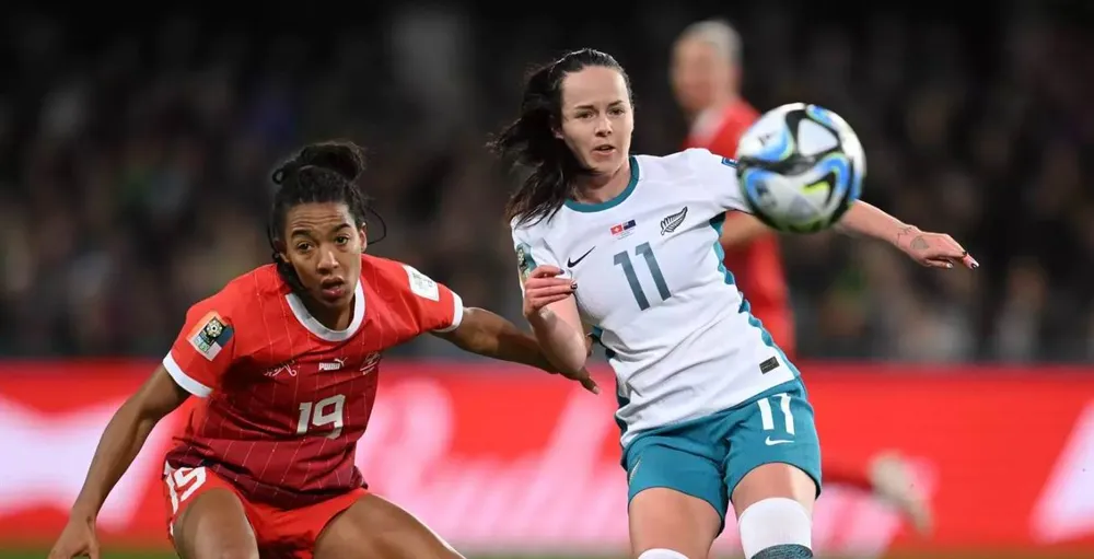 New Zealand cùng bốn điểm với Na Uy, đối đầu New Zealand cũng đánh bại Na Uy 1-0, nhưng New Zealand chia tay giải còn Na Uy đi tiếp. Ảnh: FIFA New Zealand cùng bốn điểm với Na Uy, đối đầu New Zealand cũng đánh bại Na Uy 1-0, nhưng New Zealand chia tay giải còn Na Uy đi tiếp. Ảnh: FIFA