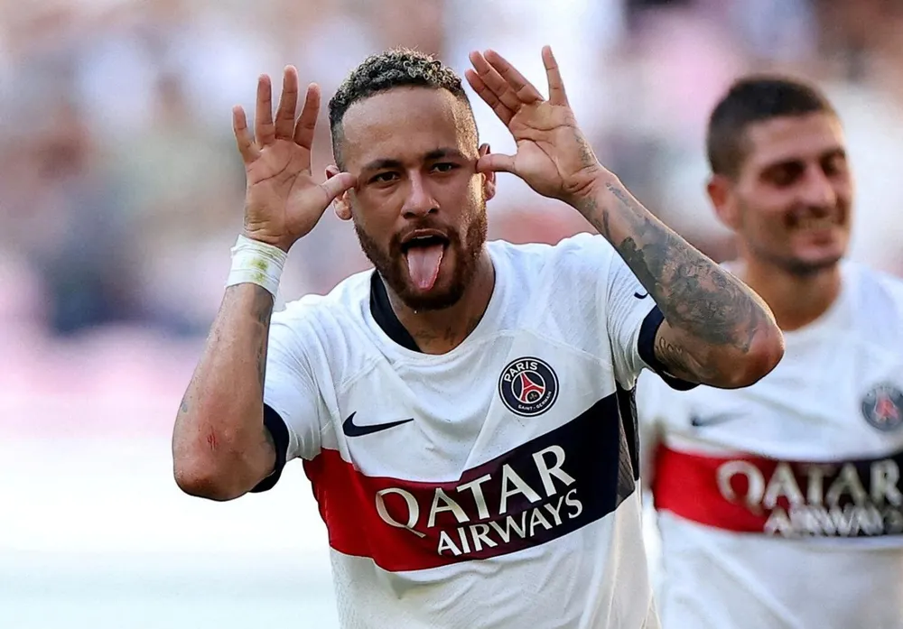 PSG không quá muốn giữ Neymar ở lại vì phong độ kém và tiềm ẩn chấn thương liên tục. Ảnh: Reuters.