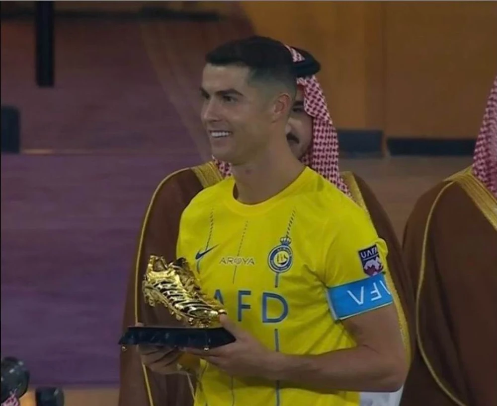 Ronaldo chấn thương sau khi giúp Al Nassr vô địch King Salman. Ảnh: A.N