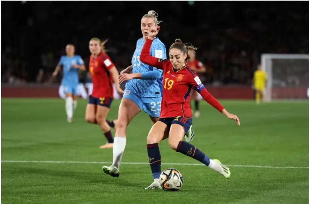 Tây Ban Nha xứng đáng lên ngôi sao trận cầu kịch tính. Ảnh: HTM