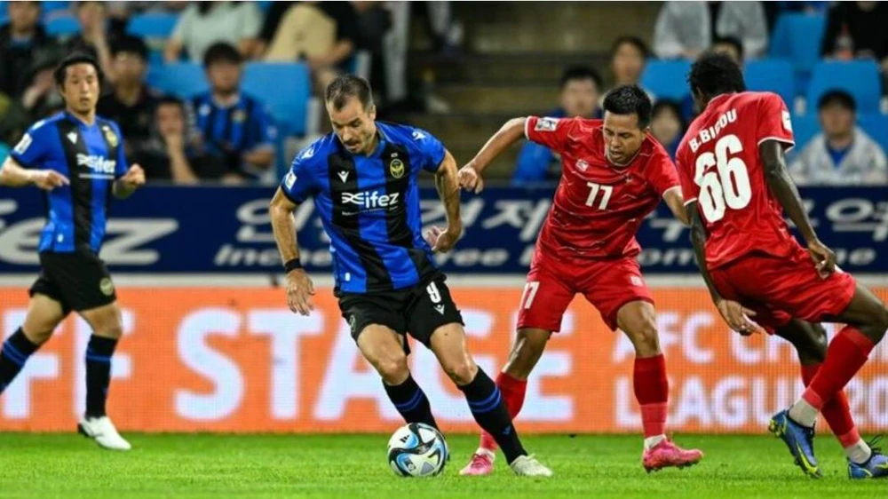 Hải Phòng (đỏ) chơi một trận rất ra trò ở Incheon và thua ở hai hiệp phụ. Ảnh: AFC