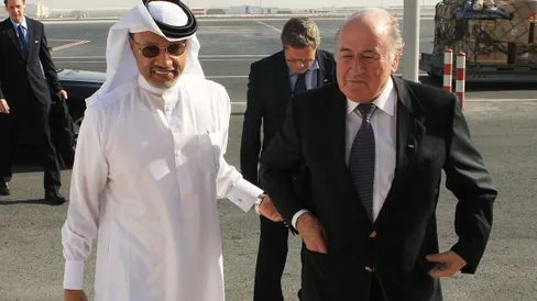 Bộ đôi Sepp Blatter và Bin Hammam dính nhiều tai tiếng. Ảnh: Getty Bin-Hammam.jpg