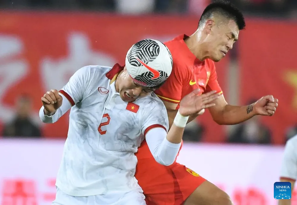 Duy Mạnh trong một pha không chiến 12.jpg