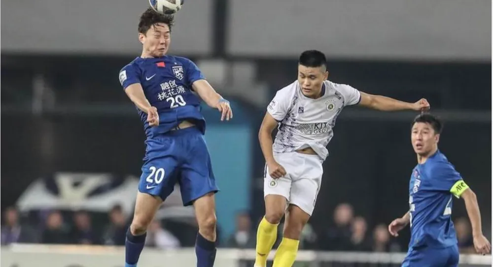 Tuấn Hải ghi bàn danh dự cho Hà Nội FC. Ảnh: AFC bang-1.jpg