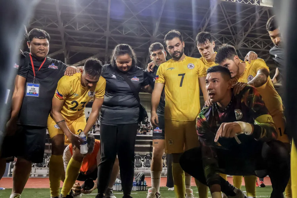 Thủ môn Neil Etheridge của Philippines.jpg