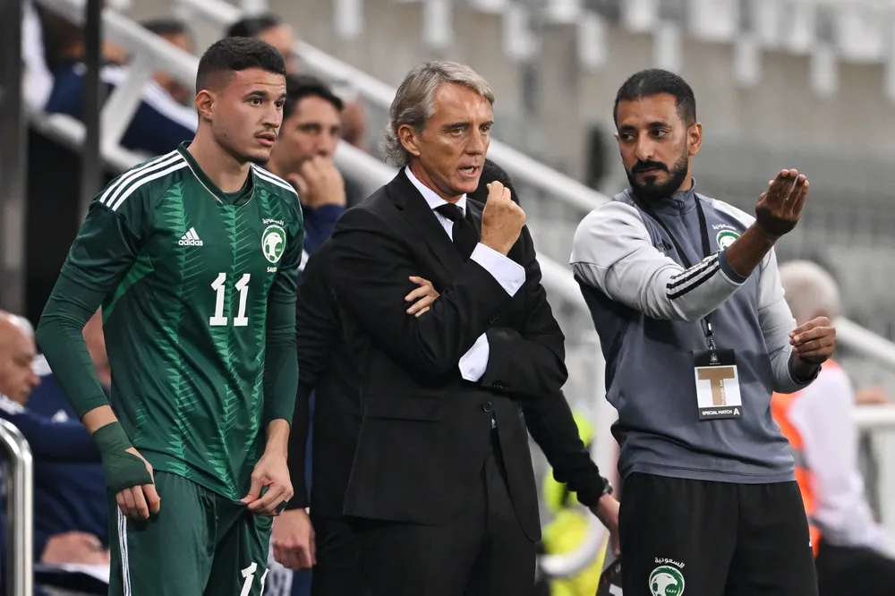 HLV Roberto Mancini nhận định khả năng cao Saudi Arabia chạm trán với Malaysia ở vòng 16 đội Asian Cup. Ảnh: A.N Asian Cup 2023-1 - Copy.jpg