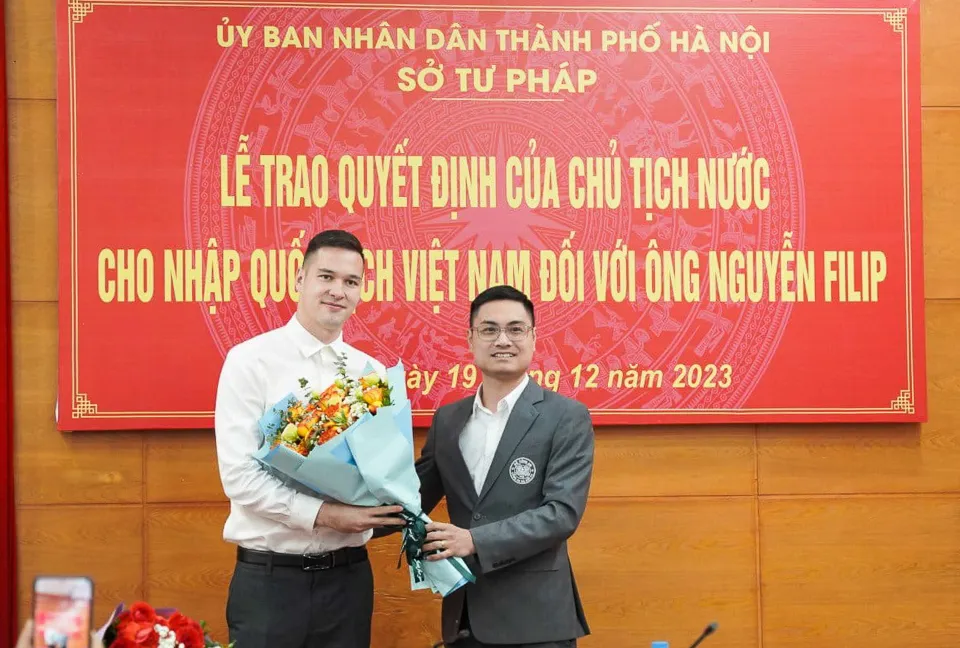 Nguyễn Philip chính thức có quốc tịch VN. Ảnh: VFF Trao quốc tịch cho Nguyễn Philip, khung thành tuyển Việt Nam nóng việc cạnh tranh