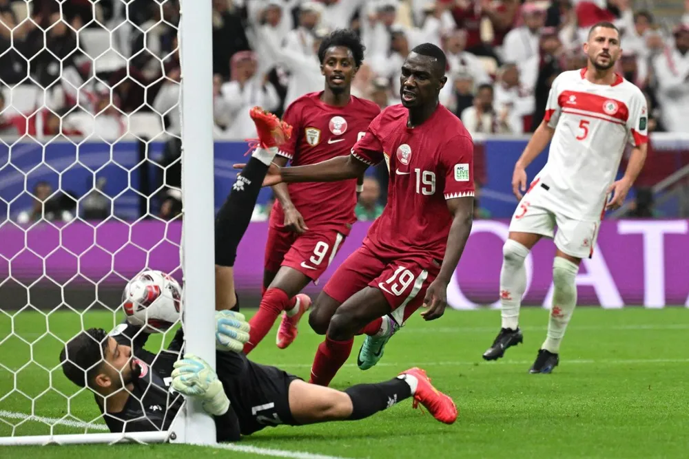 Qatar-Lebanon 3-0.jpg