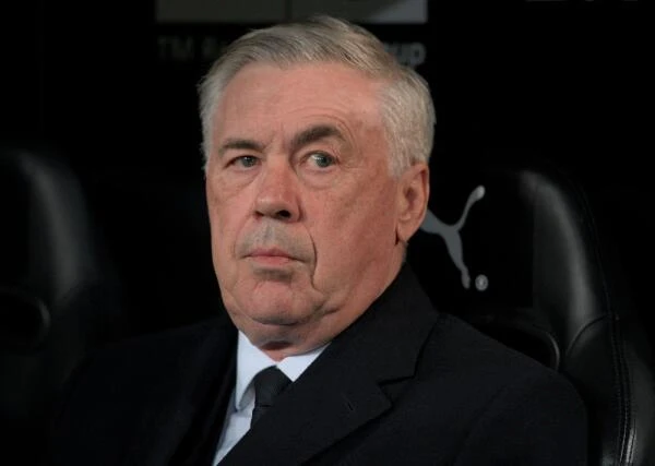 Nếu thoát tù tội thuyền trưởng Real Madrid, Carlo Ancelotti sẽ phải khắc phục thiệt hại, tội trốn thuế. Ảnh: Reuters Ancelotti.jpg