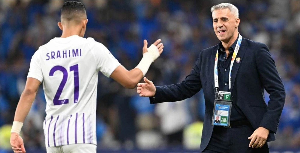 HLV Hernan Crespo rất đáng được tạc tượng ở Al Ain. Ảnh:AFC Crespo.jpg