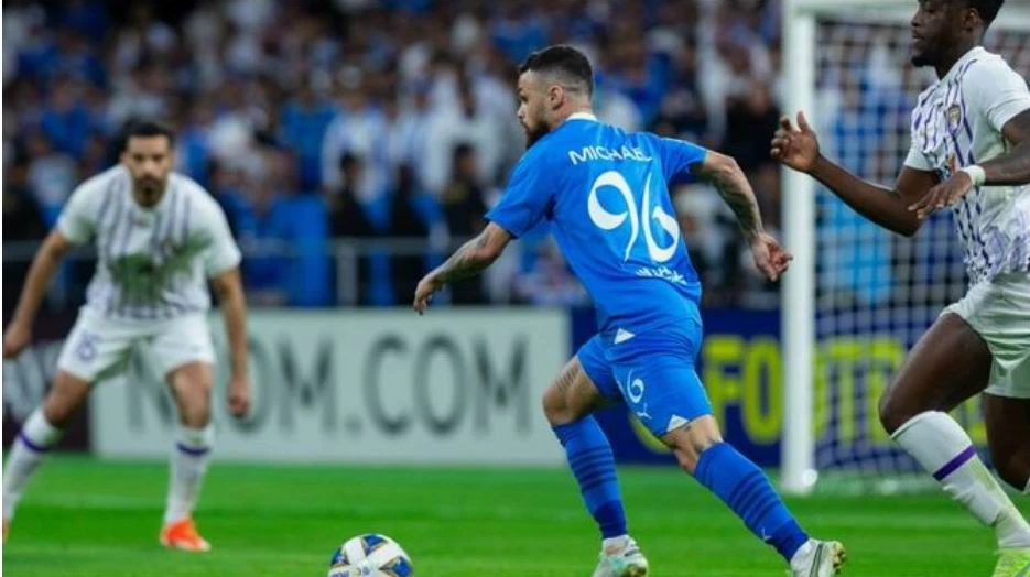 Đội bóng nhỏ Al Ain (trắng) loại gã khổng lồ Al Hilal ở bán kết. Ảnh: AFC Crespo-2.jpg