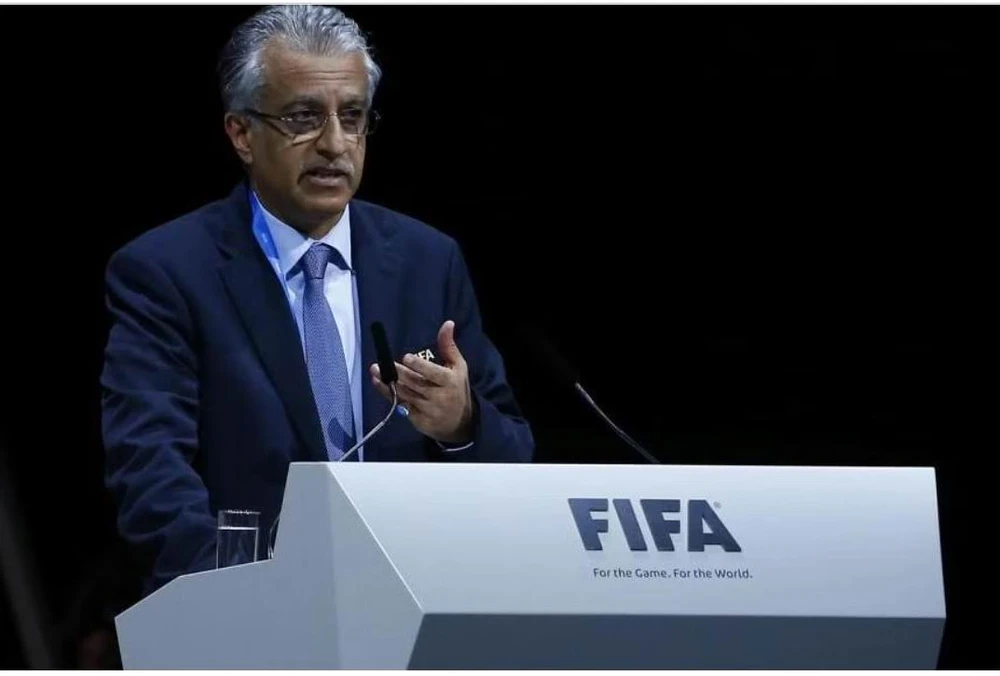 Chủ tịch AFC-Al Khalifa yêu cầu FIFA phải trừng phạt Israel. Ảnh: Reuters. Al Khalifa.jpg