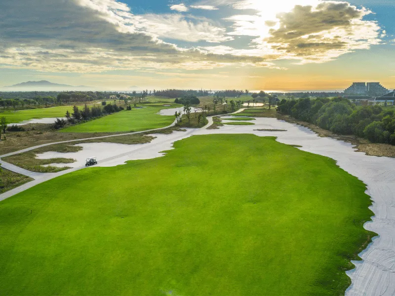 Toàn cảnh sân golf Vinpearl Nam Hội An. Ảnh: CTP Vinpearl Golf Nam Hội An_3.jpeg