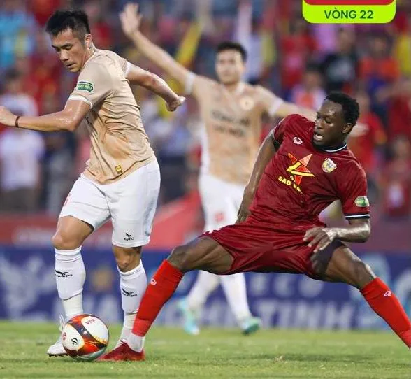 CA. Hà Nội do HLV Polking dẫn dắt đã HL. Hà Tĩnh. Ảnh: VPF Polking.jpg